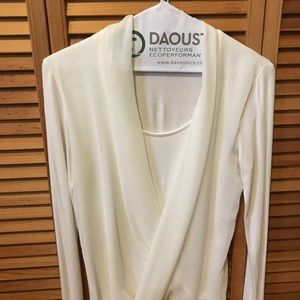 Very unique Dex top.